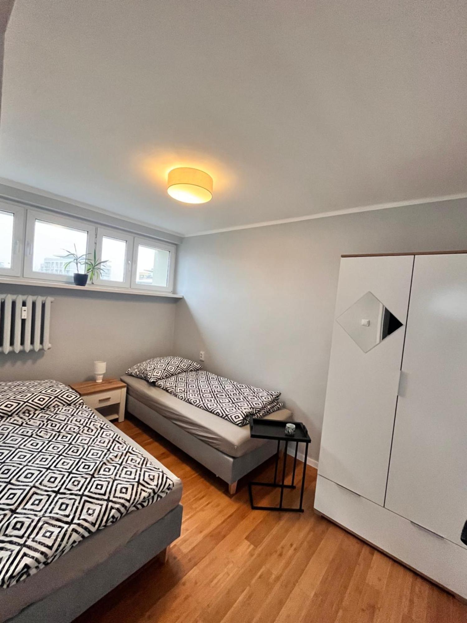 Apartament Z Widokiem Na Spodek Κατοβίτσε Εξωτερικό φωτογραφία